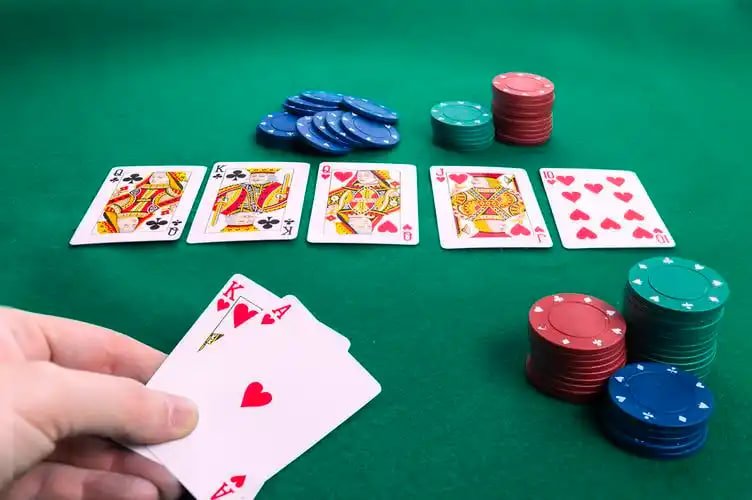 qqmacan slot akses mobile app android ios tampilan responsif